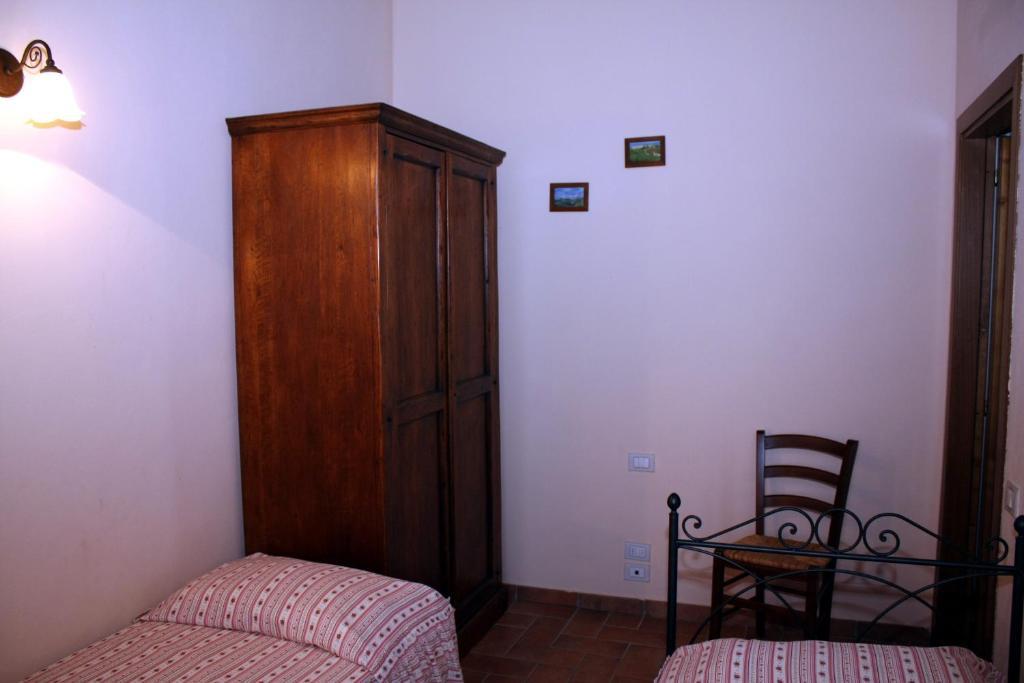 Agriturismo Le Docce Castelfiorentino Szoba fotó