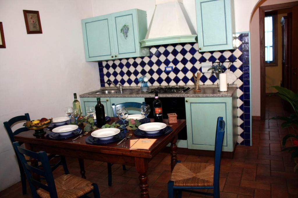 Agriturismo Le Docce Castelfiorentino Szoba fotó